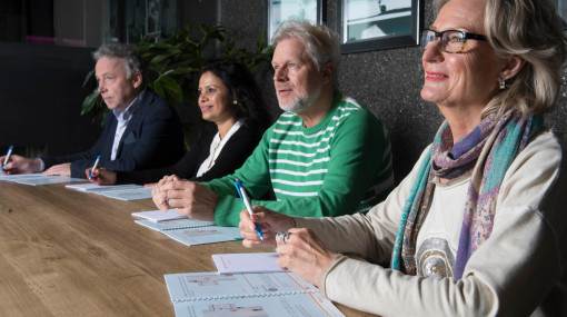 Een interactieve workshop waarbij vragen, gesprekken en beweegoefeningen elkaar afwisselen. 