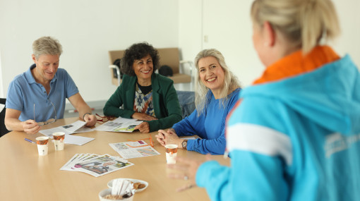 Een interactieve workshop waarbij vragen, gesprekken en beweegoefeningen elkaar afwisselen. 