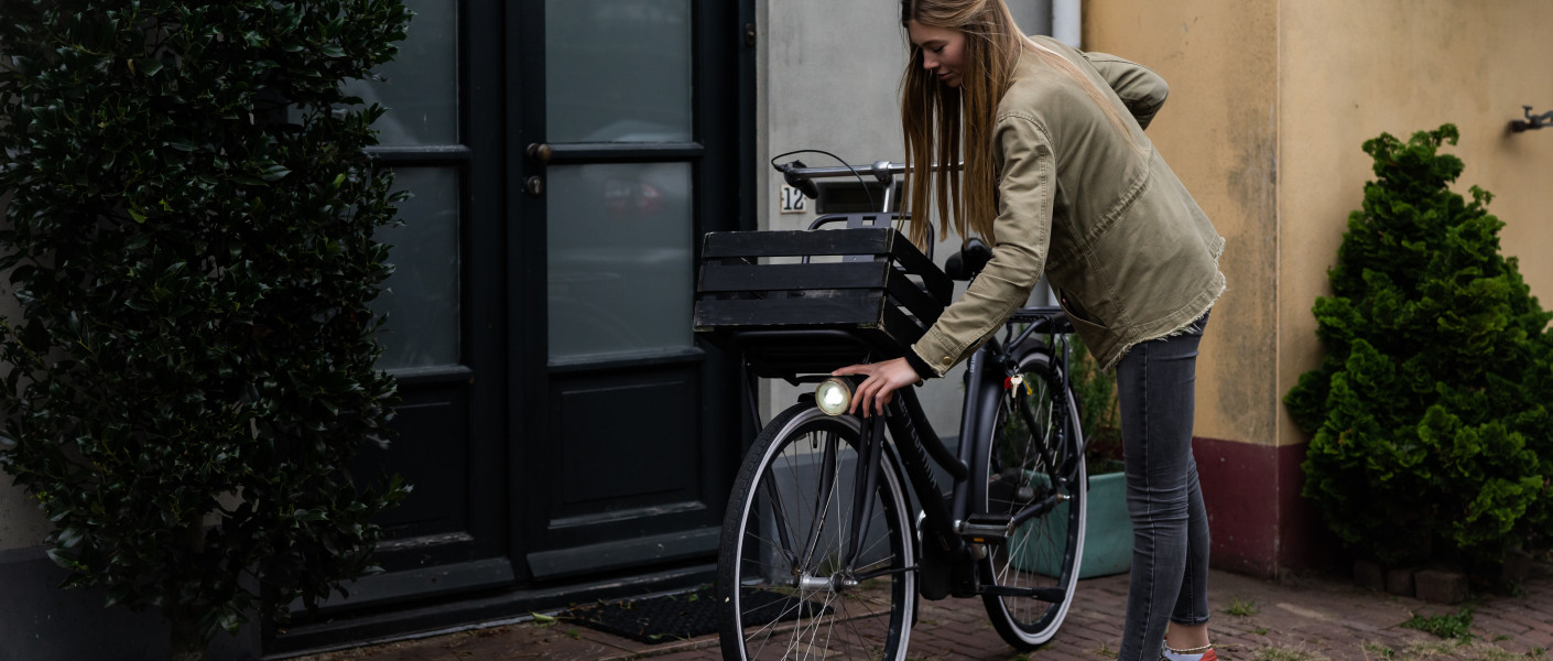 fietsverlichting aanzetten