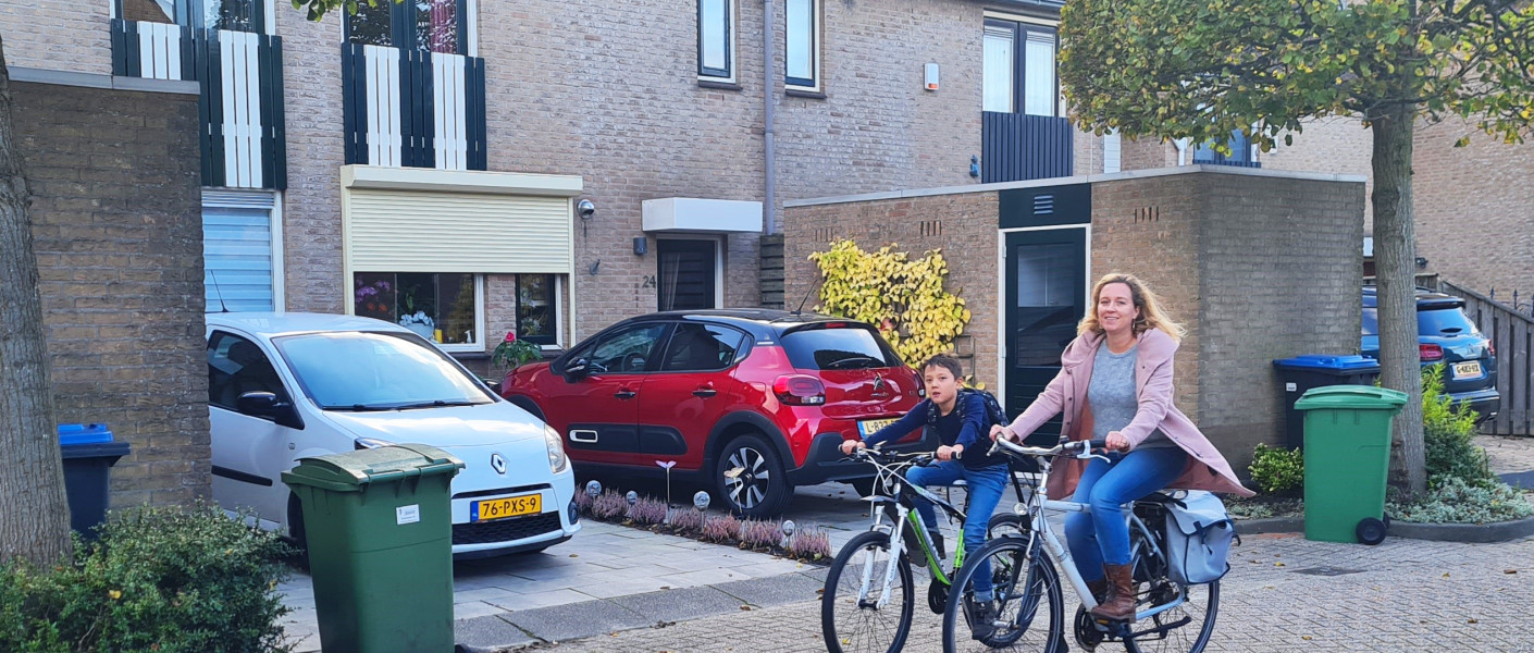 Veilig Verkeer Nederland Daniëlle Shuhui Chi opvoeding oefenen ouders fietsen vierkant