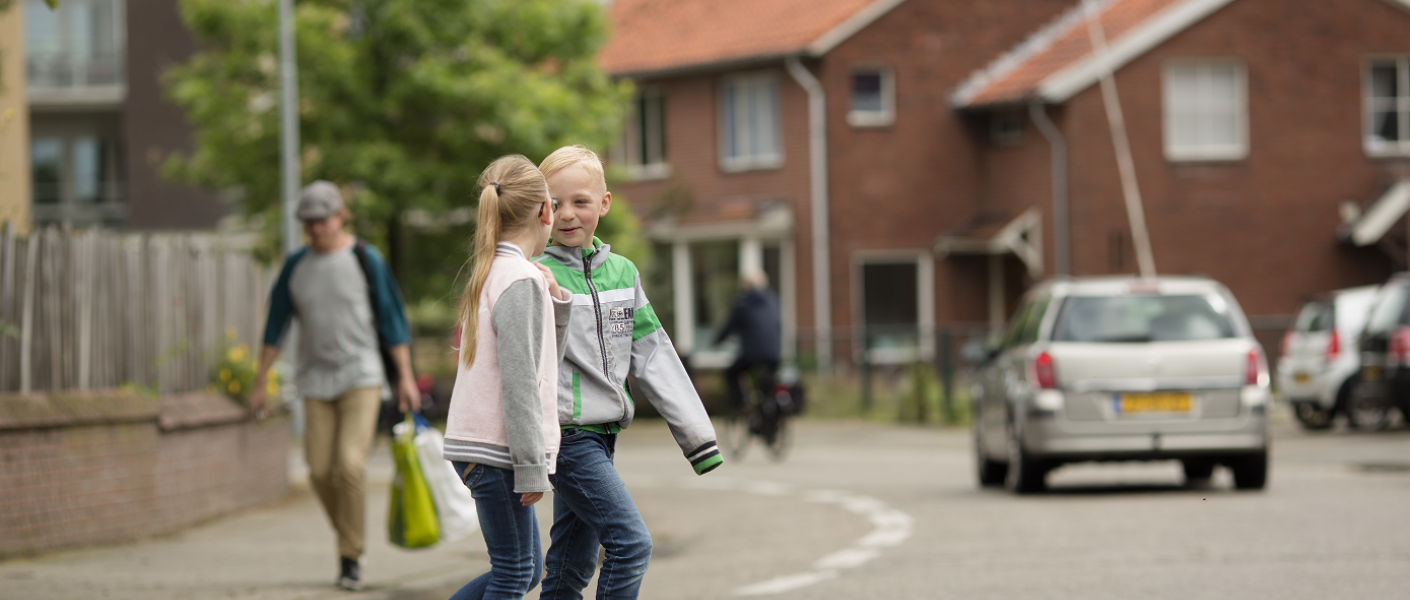 Veilig Verkeer Nederland kinderen oversteken