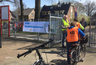 Controle of de fiets voldoet vooraf aan het examen