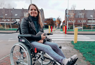 Esther verkeersslachtoffer een harde klap ongeluk