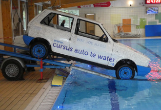 Auto cursus Auto te Water