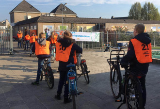 Op 1,5 minuut na elkaar