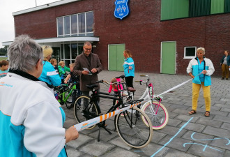 Kinderen uit gemeente Heerenveen gaan fietsend de strijd met elkaar aan