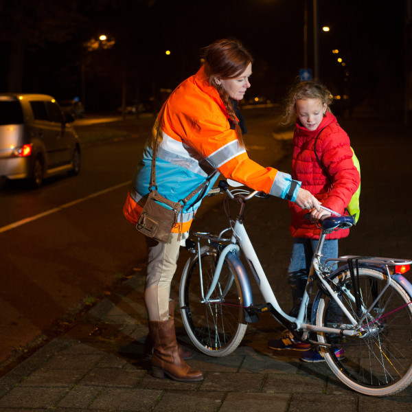 Controle avond op goed werkende fietsverlichting 