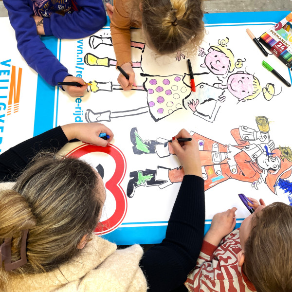 Kinderen, verkeersborden