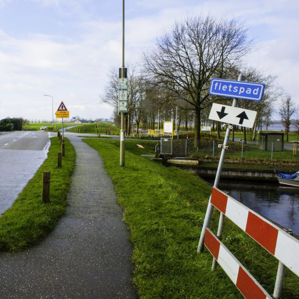 Onverplicht fietspad verkeersregels Veilig Verkeer Nederland