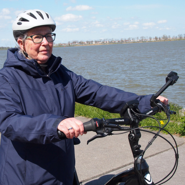 Selma Veilig Verkeer Nederland helm fietshelm e-bike.jpg
