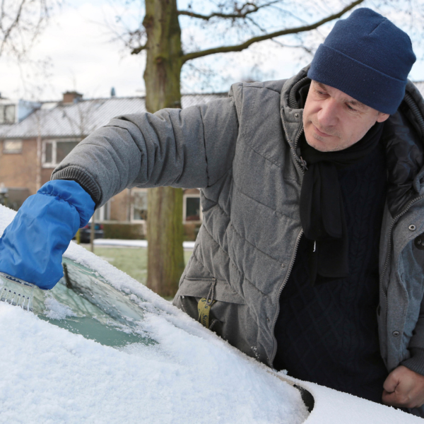 Auto sneeuwvrij