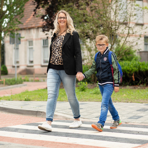 Veilig Verkeer Nederland lopend naar school